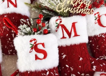 Cozy and Festive Christmas Stocking Ideas to Delight Your Holiday Guests